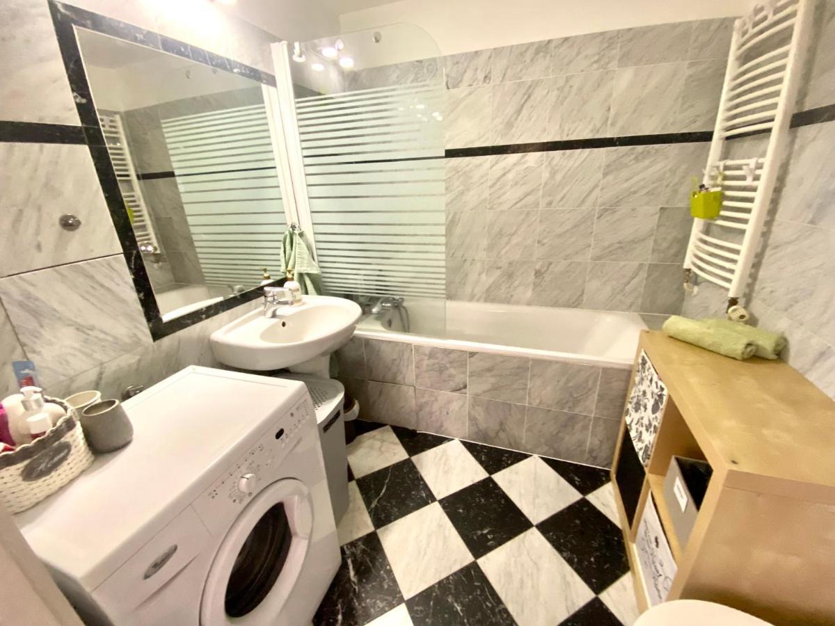 Fantastic Apartment In The City Center Прага Екстер'єр фото