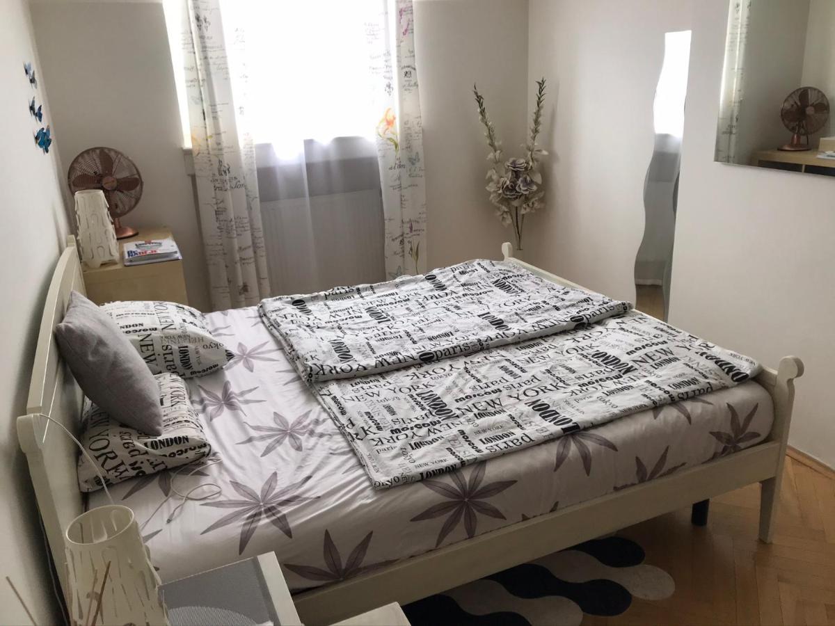 Fantastic Apartment In The City Center Прага Екстер'єр фото